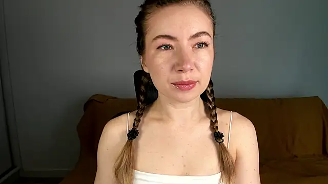 Snapshot of Mia_Tasty chatting on July 3, 6:31 am Mia Tasty online show from July 3, 6:31 am