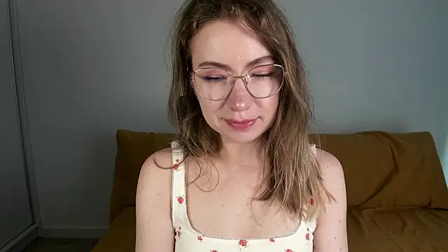 Snapshot of Mia_Tasty chatting on July 19, 1:15 pm Mia Tasty online show from July 19, 1:15 pm