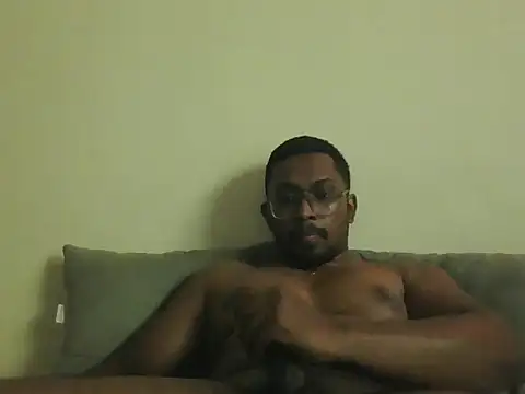 Snapshot of chennaibull101 chatting on May 19, 6:31 am chennaibull101 online show from May 19, 6:31 am