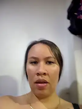 Emiily lee online show from May 28, 1:58 am