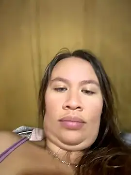 Emiily lee online show from July 11, 10:44 pm