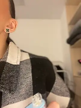 Snapshot of AnaWest chatting on March 7, 6:13 am AnaWest online show from March 7, 6:13 am