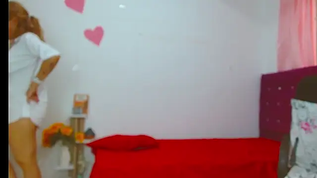 chantalsemenova1 online show from July 16, 4:46 pm
