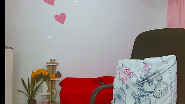 chantalsemenova1 online show from July 25, 9:45 pm