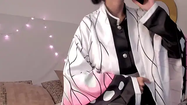 Snapshot of BonnieCute_ chatting on December 29, 12:12 pm BonnieCute online show from December 29, 12:12 pm