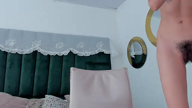Snapshot of BonnieCute_ chatting on January 19, 2:38 pm BonnieCute online show from January 19, 2:38 pm