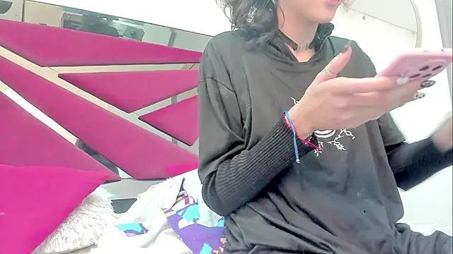 BonnieCute  online show from March 15, 11:44 pm