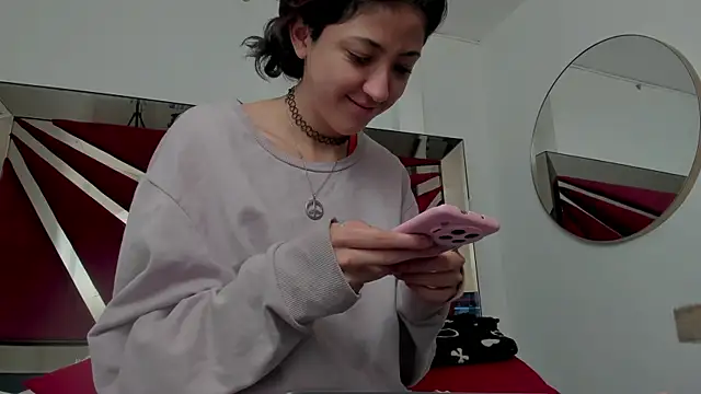 Snapshot of BonnieCute_ chatting on May 28, 11:35 pm BonnieCute online show from May 28, 11:35 pm