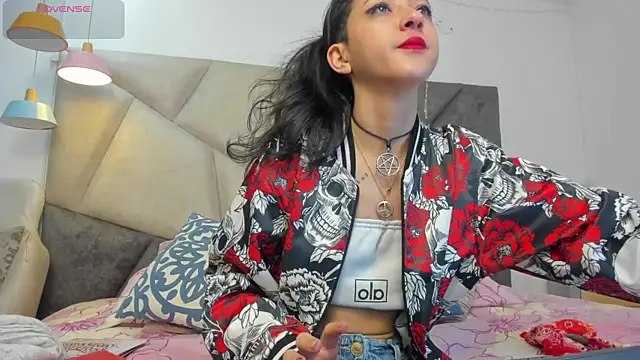 Snapshot of BonnieCute_ chatting on July 25, 11:57 pm BonnieCute online show from July 25, 11:57 pm