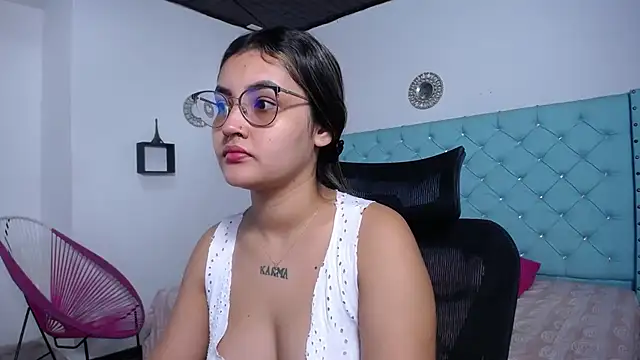 antonella sweetlittle online show from April 28, 12:10 pm