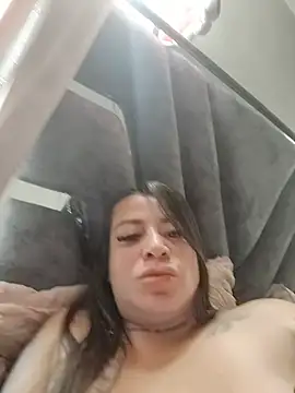 Snapshot of Alona_Evans chatting on June 8, 4:07 pm Alona Evans online show from June 8, 4:07 pm