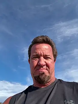 sluttydylan online show from February 25, 12:09 am