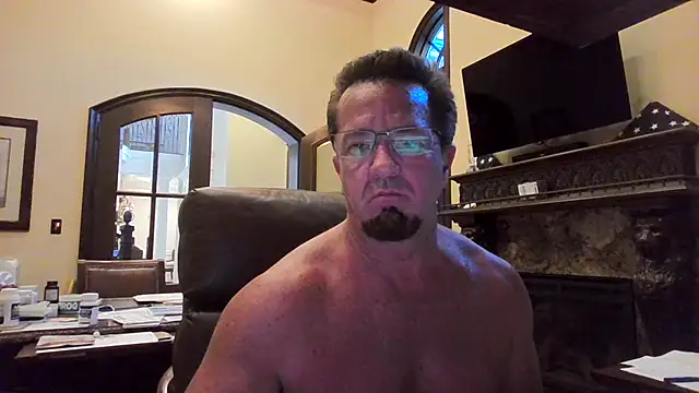 sluttydylan online show from May 3, 2:06 am