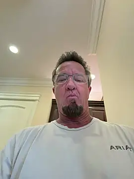 sluttydylan online show from June 26, 9:52 pm