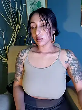 Snapshot of Chelseax1 chatting on December 17, 10:05 pm Chelseax1 online show from December 17, 10:05 pm