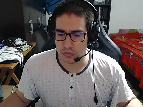 thealfawolf01 online show from May 1, 1:21 am
