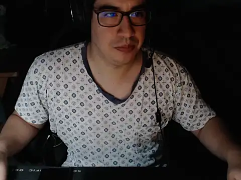 thealfawolf01 online show from May 3, 3:12 am