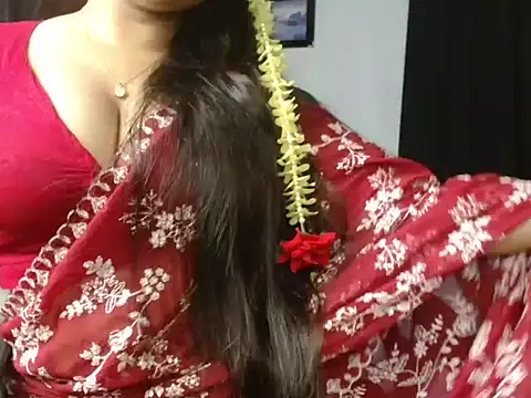 Snapshot of Unlucky-flowers chatting on July 17, 5:40 pm Unlucky-flowers online show from July 17, 5:40 pm