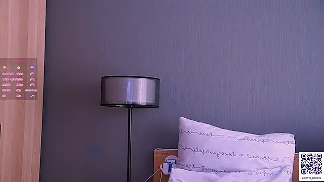 Snapshot of PannaDakota chatting on February 19, 7:37 am PannaDakota online show from February 19, 7:37 am