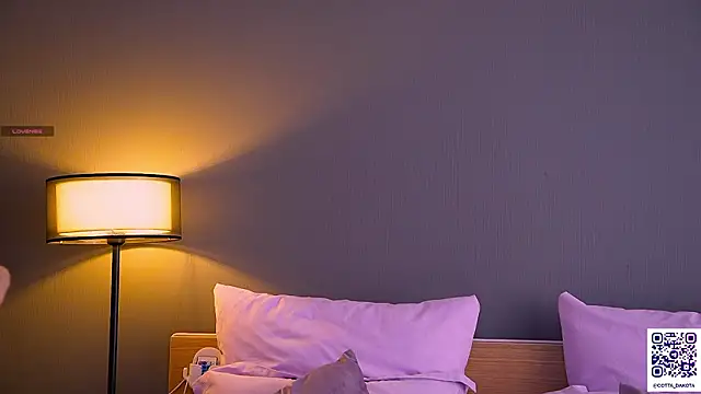 Snapshot of PannaDakota chatting on March 5, 8:43 am PannaDakota online show from March 5, 8:43 am