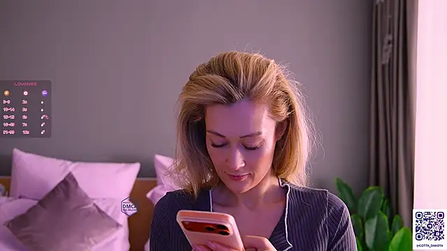 Snapshot of PannaDakota chatting on March 7, 10:34 am PannaDakota online show from March 7, 10:34 am