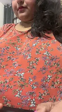 smile pretty online show from February 17, 8:47 pm