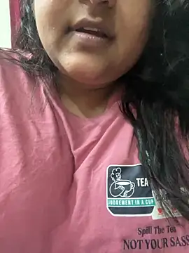 Snapshot of smile_pretty chatting on May 18, 7:31 pm smile pretty online show from May 18, 7:31 pm