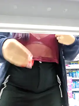 Snapshot of Blushing_Katy chatting on January 7, 12:13 am Blushing Katy online show from January 7, 12:13 am