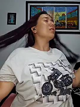 Snapshot of Blushing_Katy chatting on February 1, 10:23 pm Blushing Katy online show from February 1, 10:23 pm