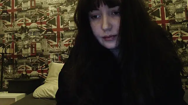 Lynylou online show from February 21, 8:54 pm