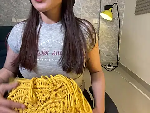 MidnightFlame online show from December 8, 4:18 pm