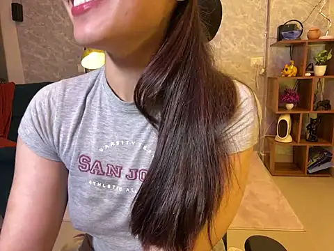 MidnightFlame online show from January 9, 10:20 pm