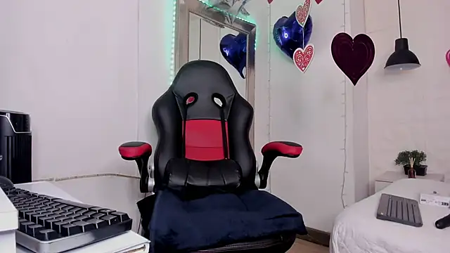 angel hardy dl online show from February 25, 12:24 pm