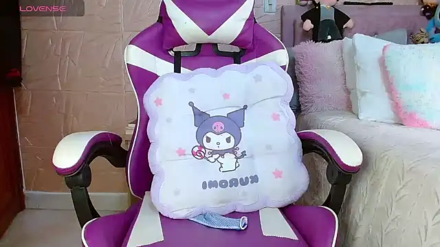 Snapshot of kendallsweet7 chatting on November 24, 2:06 pm kendallsweet7 online show from November 24, 2:06 pm