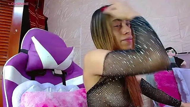 Snapshot of kendallsweet7 chatting on November 25, 2:06 pm kendallsweet7 online show from November 25, 2:06 pm