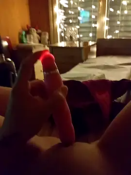 KleineHexe24 online show from February 17, 11:00 pm