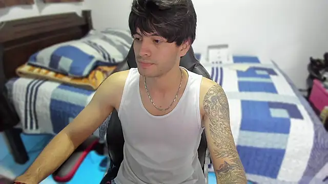 justin stark7 online show from December 12, 11:58 pm