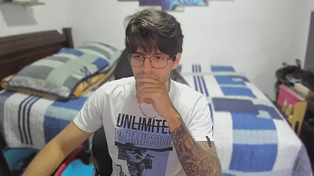 justin stark7 online show from March 15, 9:27 pm