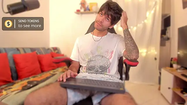 justin stark7 online show from December 3, 9:24 pm