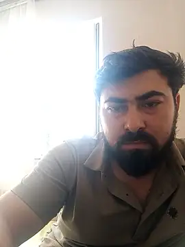 Snapshot of eminrehi chatting on July 21, 11:45 am eminrehi online show from July 21, 11:45 am
