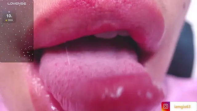 Georgina 1t online show from March 3, 5:50 pm