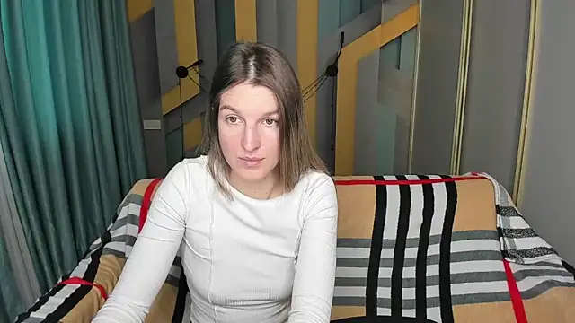 EmilyWalkeri online show from November 24, 7:41 am