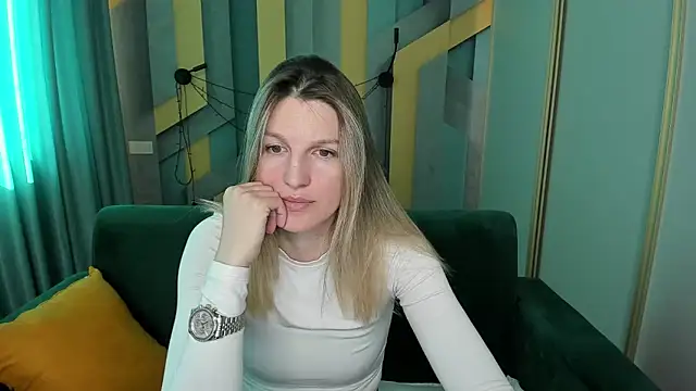 EmilyWalkeri online show from March 17, 8:06 am