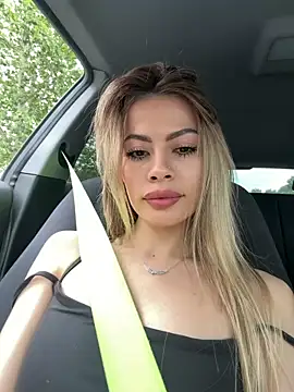 Natalimuur online show from June 6, 3:06 pm