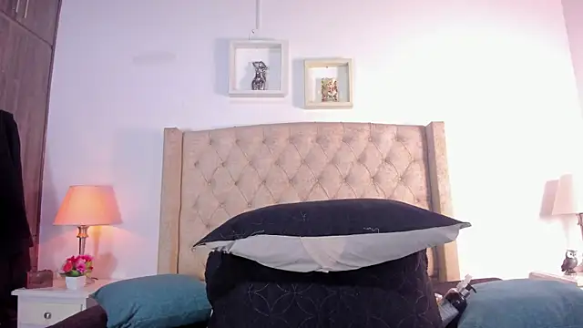 allisson m online show from October 22, 12:05 pm