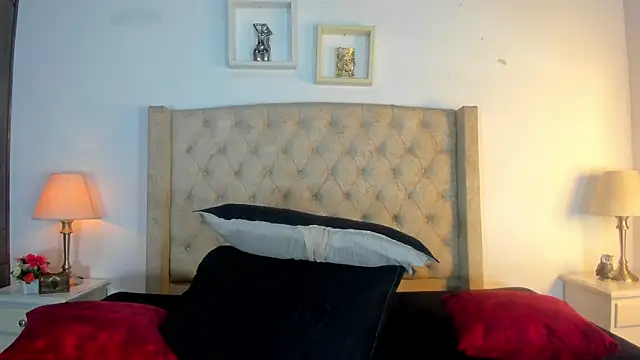 allisson m online show from January 9, 12:08 pm