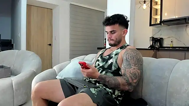 Ricardogo19 online show from December 3, 1:24 am