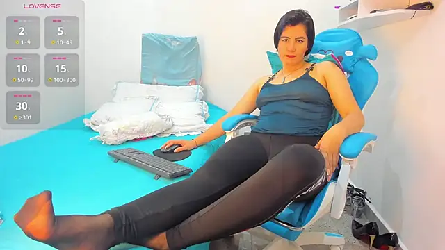 Cristina Vanegas631 online show from February 8, 11:55 pm