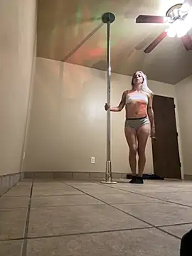 brooklyn3twelve online show from October 3, 2:08 am