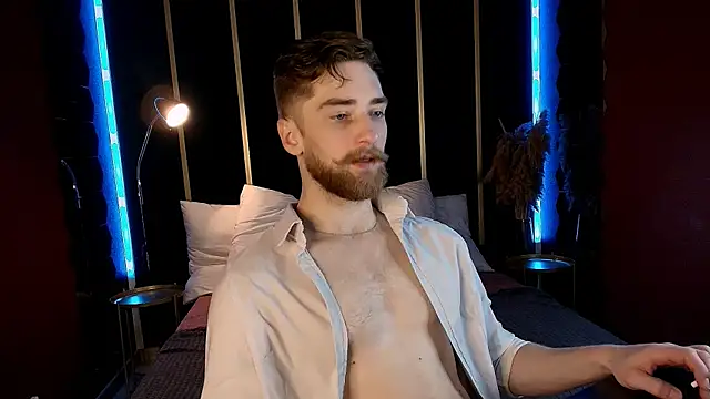 Snapshot of DexterDexx chatting on November 8, 9:57 pm DexterDexx online show from November 8, 9:57 pm